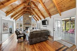 Maloa Way Lake House | Lake Wylie - Image 4